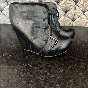 Steve Madden Black Leather Wedge Booties